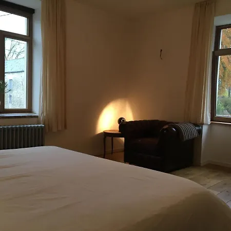 Le Rockormoran Bed & Breakfast Surice